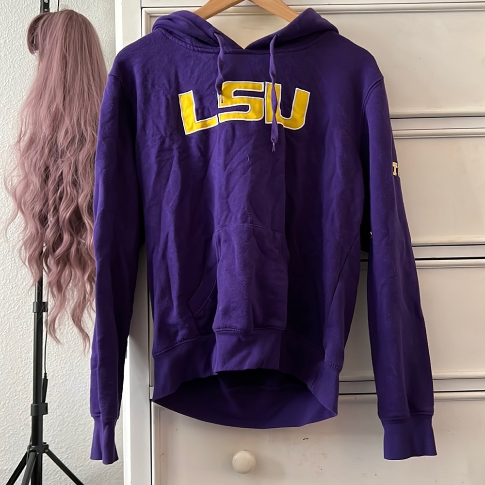 LSU sweatshirt
